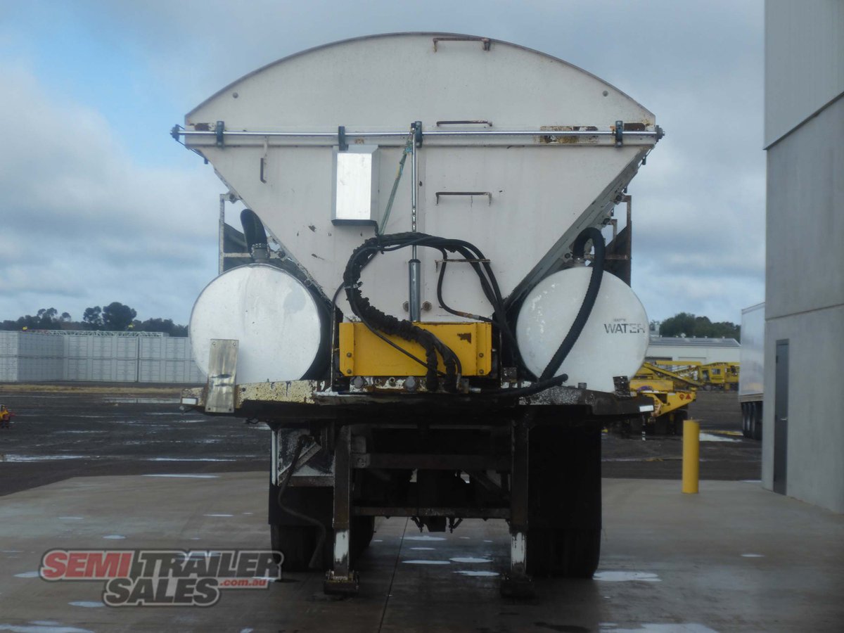BOOMER WALKING FLOOR TRAILER