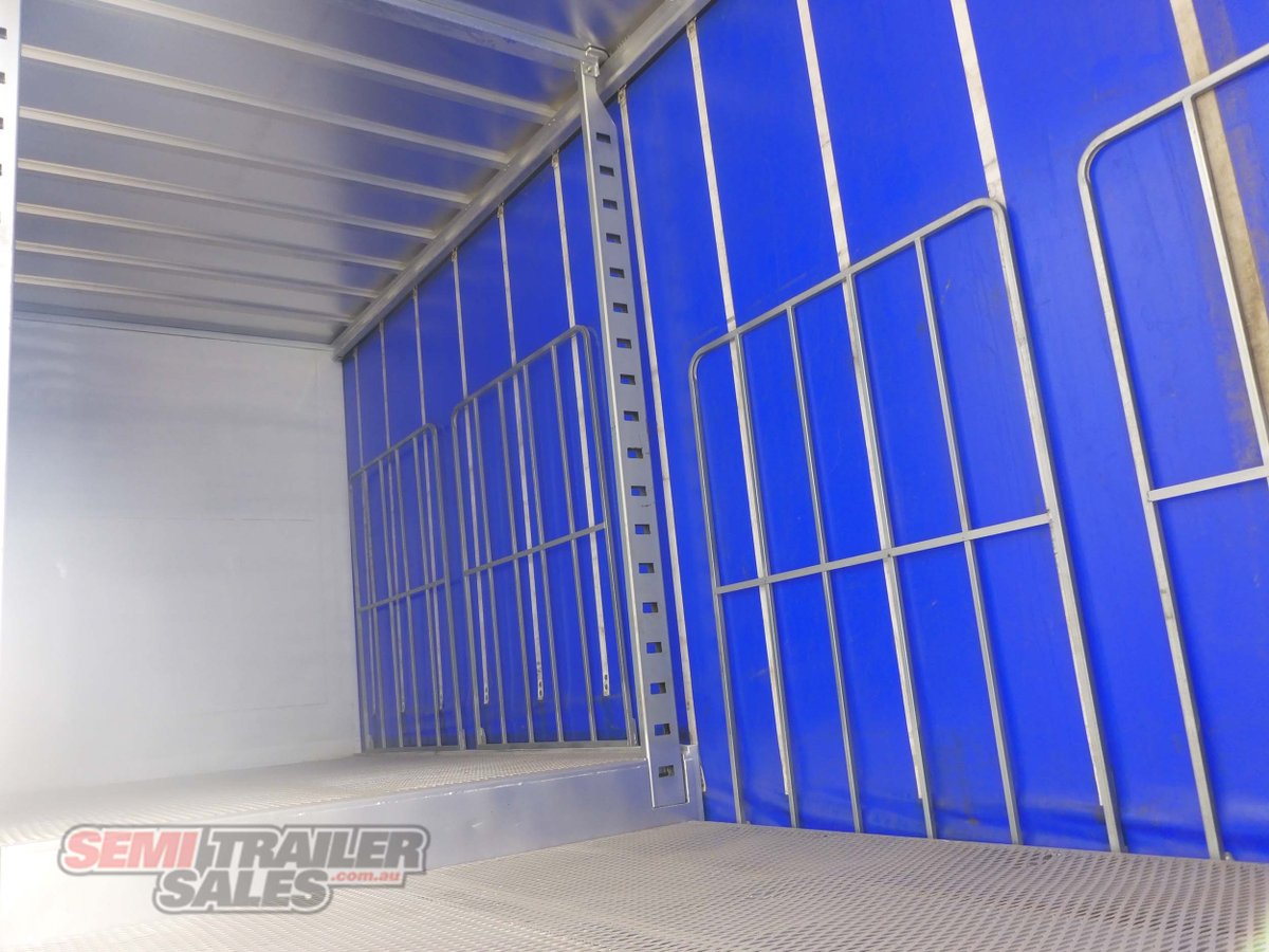 MAXITRANS CURTAINSIDER TRAILER