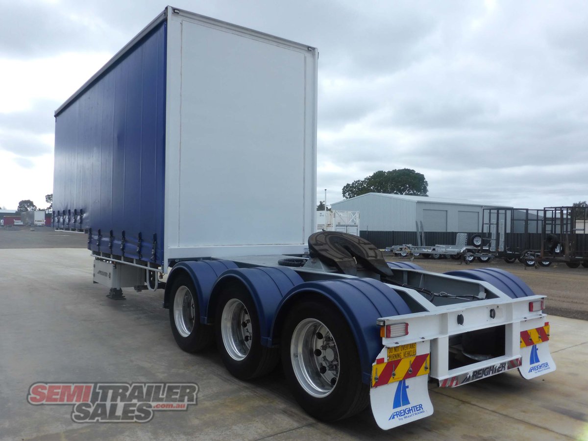 MAXITRANS CURTAINSIDER TRAILER