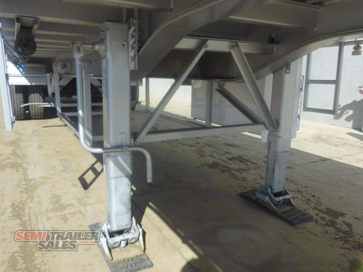 VAWDREY FLAT TOP TRAILER