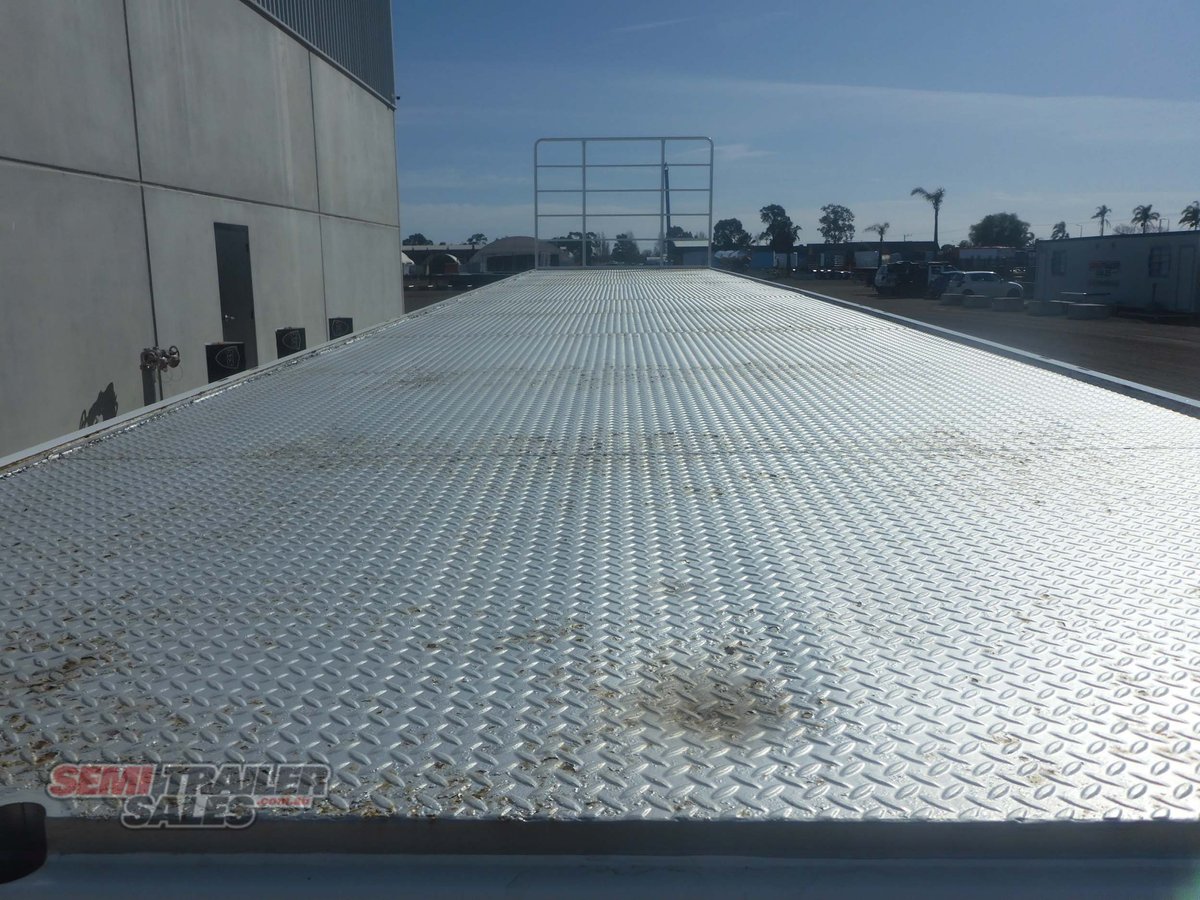 VAWDREY FLAT TOP TRAILER