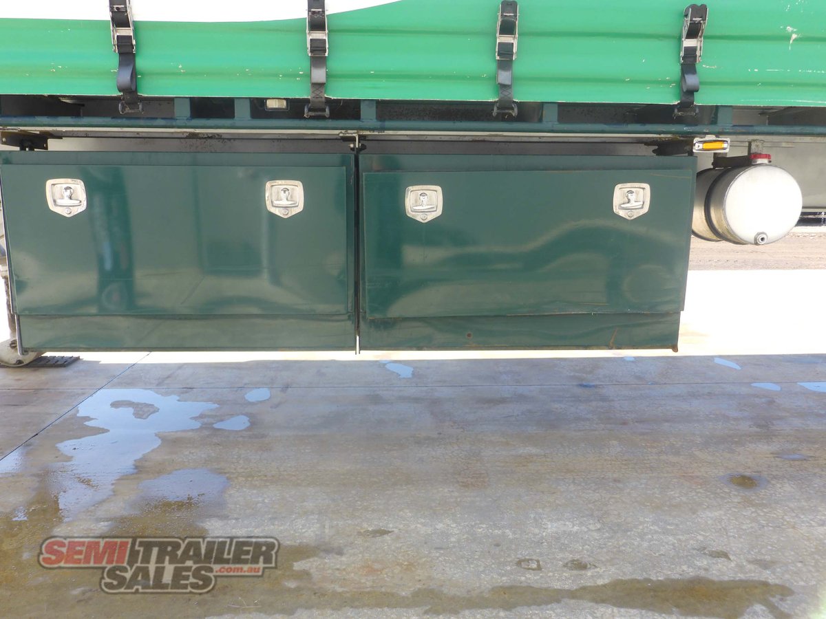 VAWDREY CURTAINSIDER TRAILER