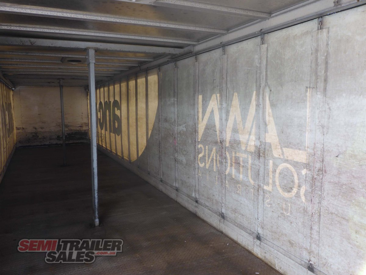 VAWDREY CURTAINSIDER TRAILER
