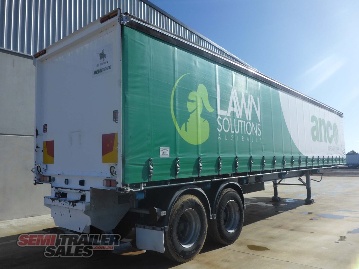 VAWDREY CURTAINSIDER TRAILER