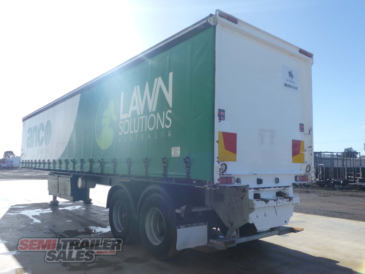 VAWDREY CURTAINSIDER TRAILER
