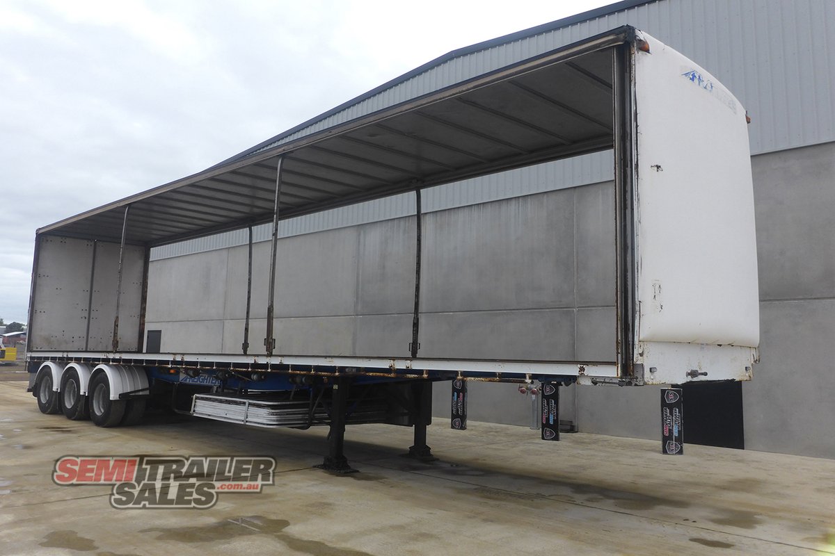 FREIGHTER CURTAINSIDER TRAILER