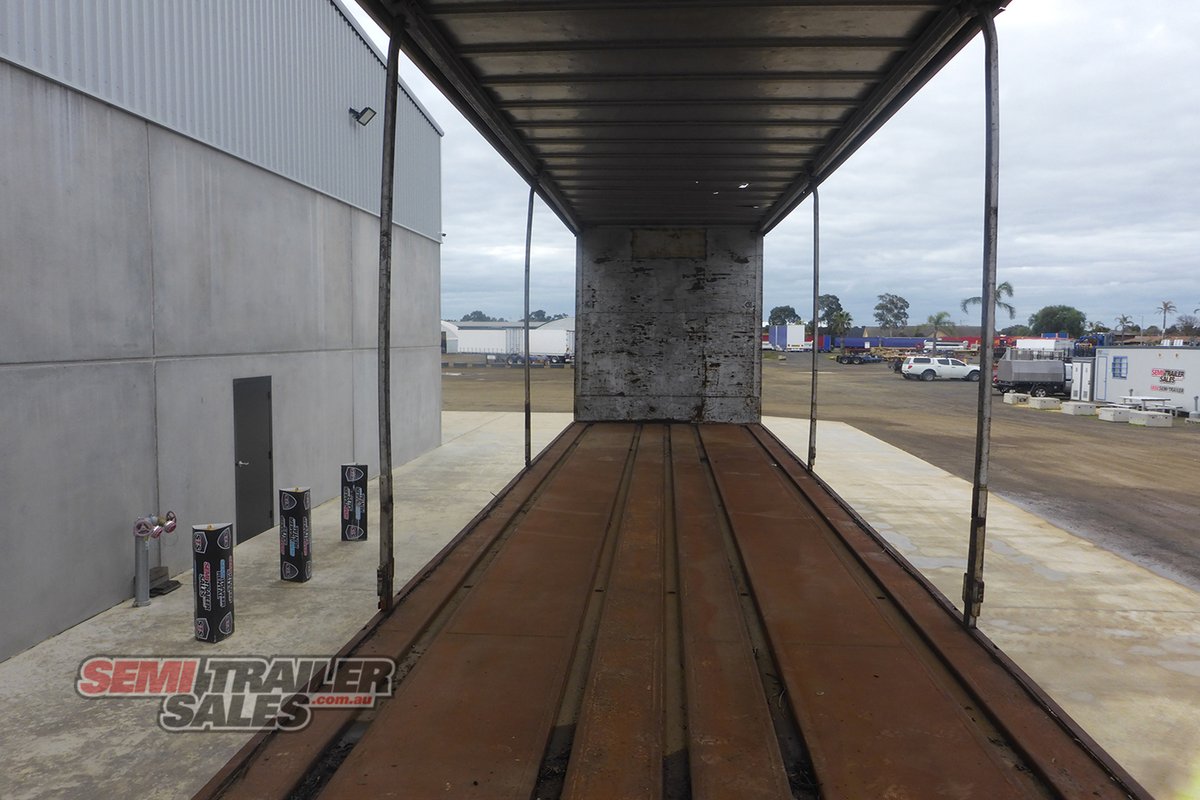 FREIGHTER CURTAINSIDER TRAILER