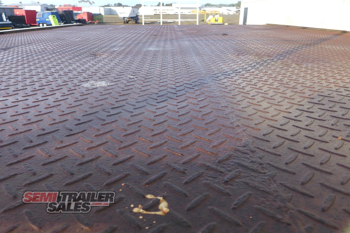 SOUTHERN CROSS DROP DECK TRAILER
