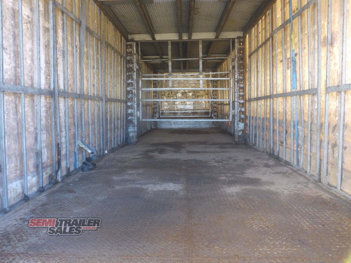 MAXITRANS CURTAINSIDER TRAILER