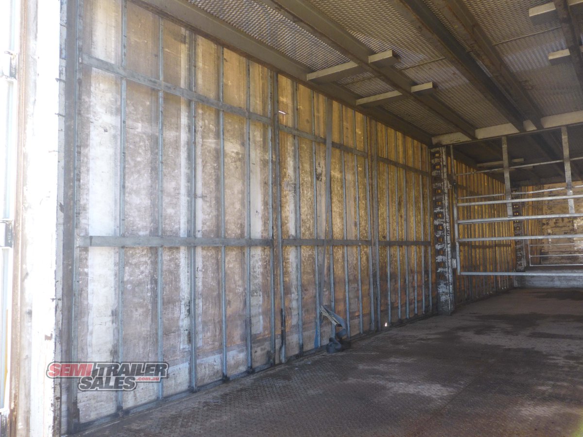 MAXITRANS CURTAINSIDER TRAILER