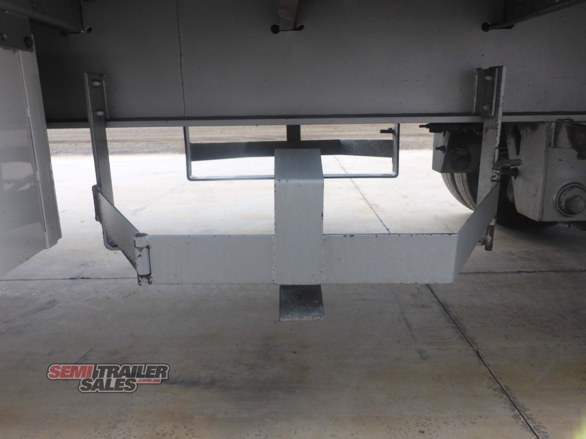 KRUEGER CURTAINSIDER TRAILER