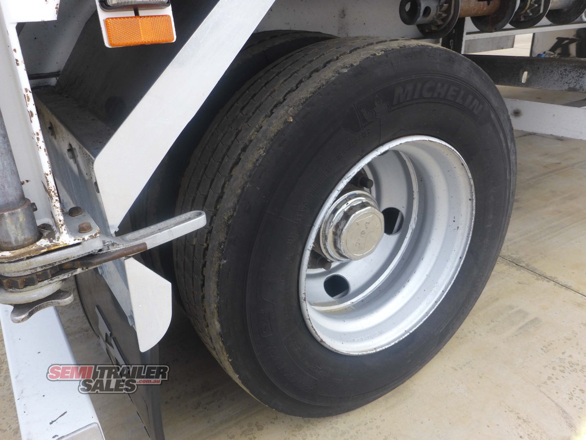KRUEGER CURTAINSIDER TRAILER