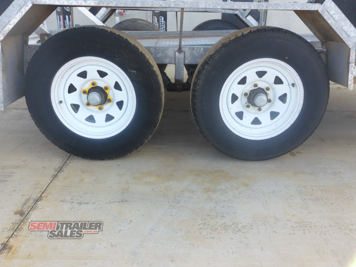 JIMBOOMBA TRAILERS TANDEM AXLE PLANT TRAILER