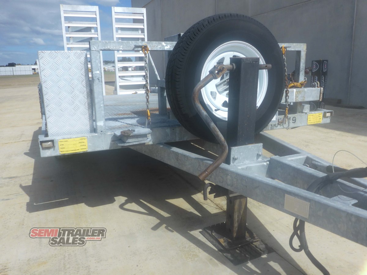 2013 JIMBOOMBA TRAILERS TANDEM AXLE PLANT TRAILER