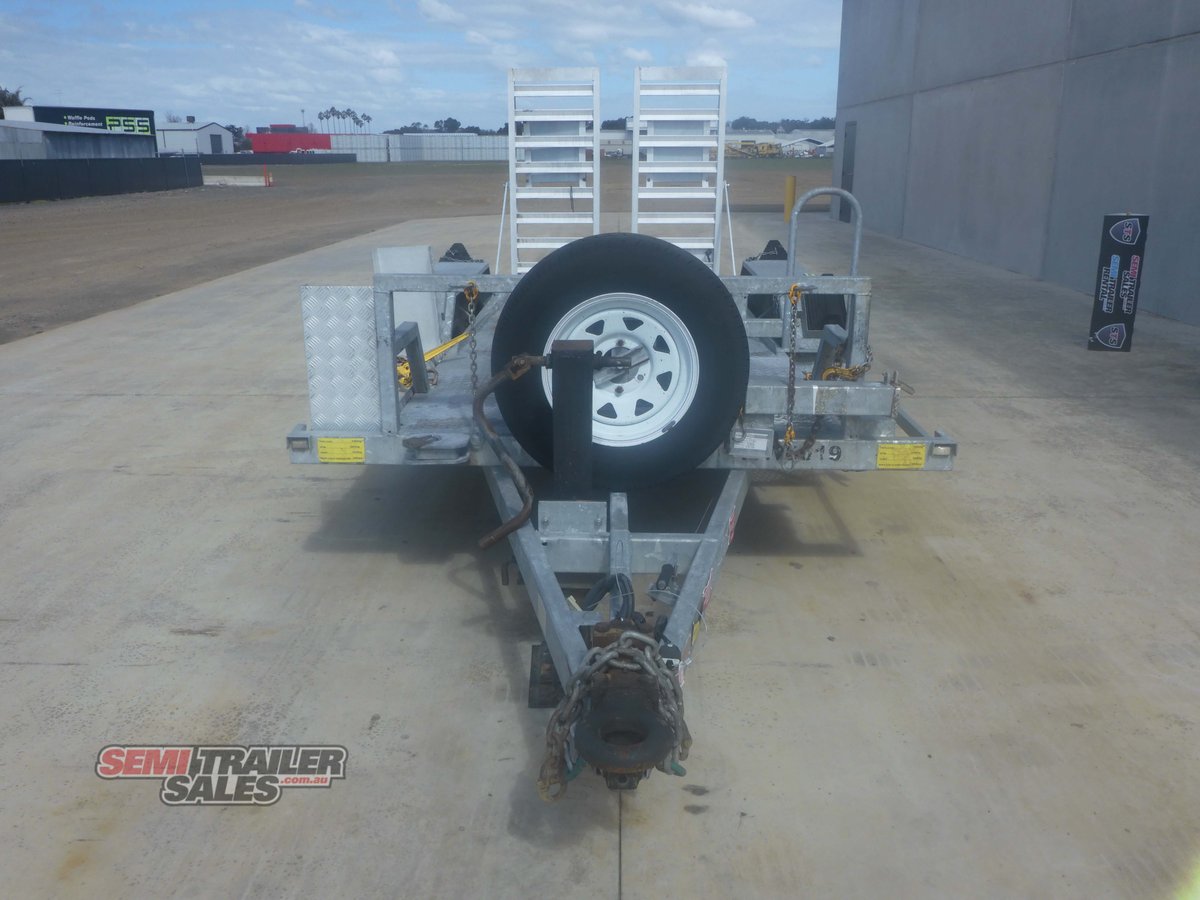 2013 JIMBOOMBA TRAILERS TANDEM AXLE PLANT TRAILER