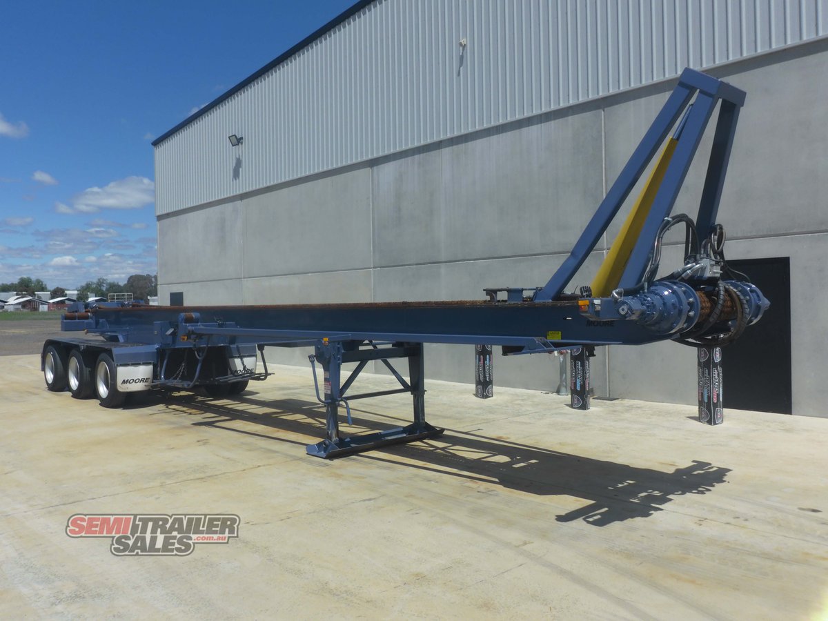 MOORE HOOK LIFT TRAILER
