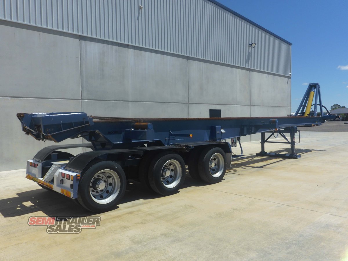 MOORE HOOK LIFT TRAILER