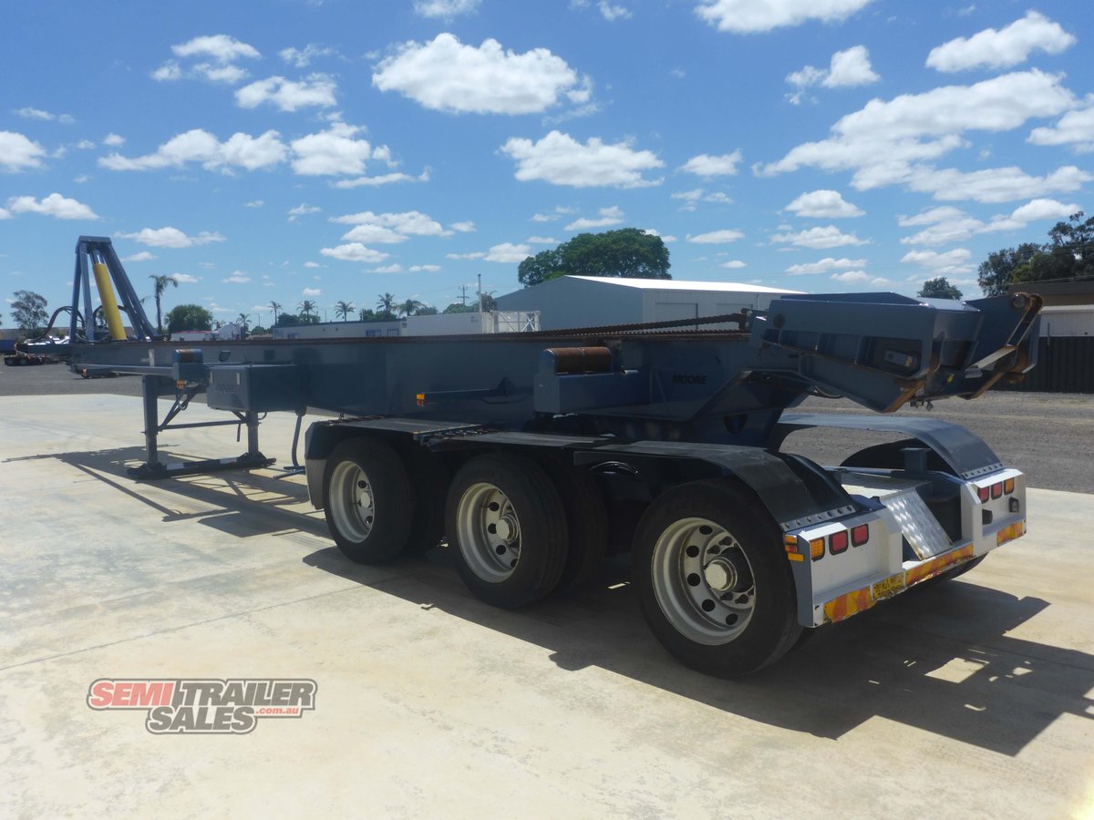 MOORE HOOK LIFT TRAILER