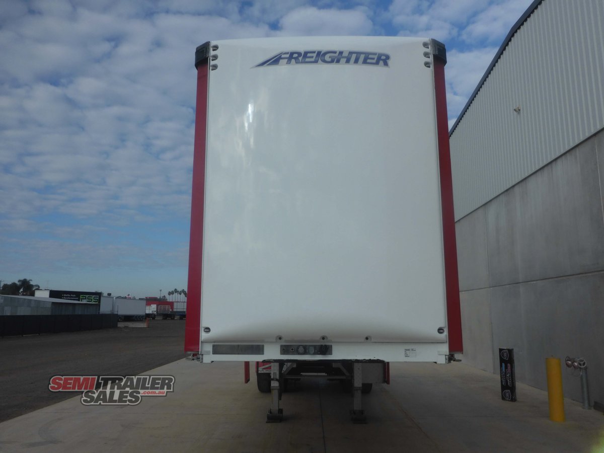 MAXITRANS CURTAINSIDER TRAILER