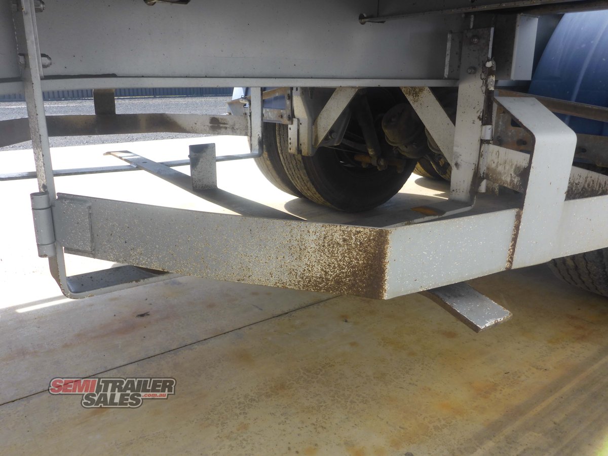 KRUEGER CURTAINSIDER TRAILER