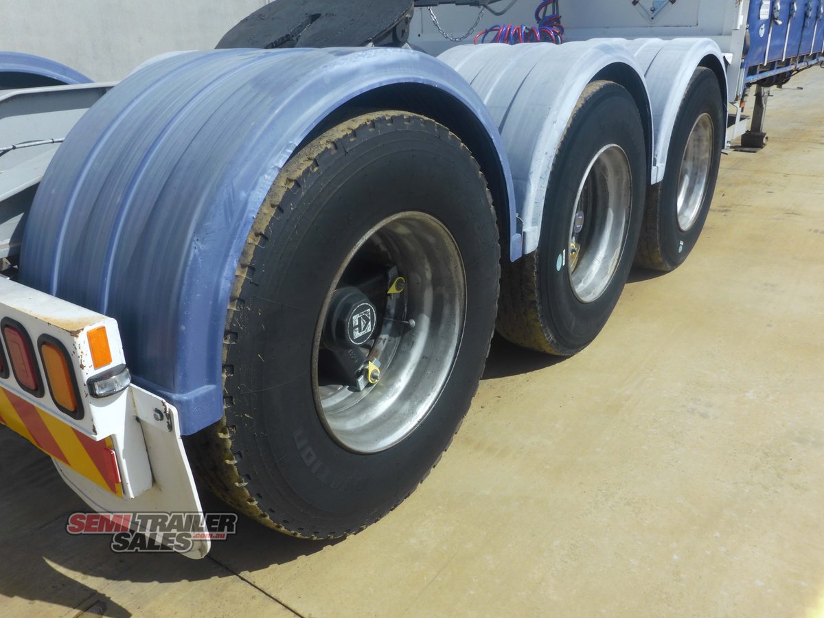KRUEGER CURTAINSIDER TRAILER