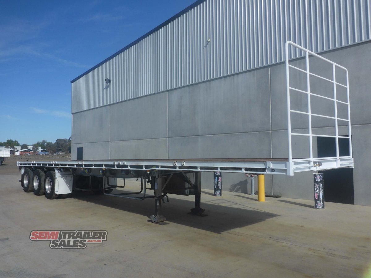 2002 MAXITRANS 22 PALLET FLAT TOP TRAILER - (RENTAL)