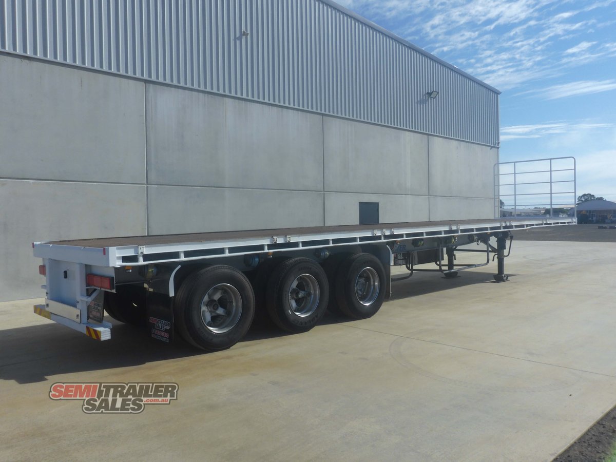 2002 MAXITRANS 22 PALLET FLAT TOP TRAILER - (RENTAL)