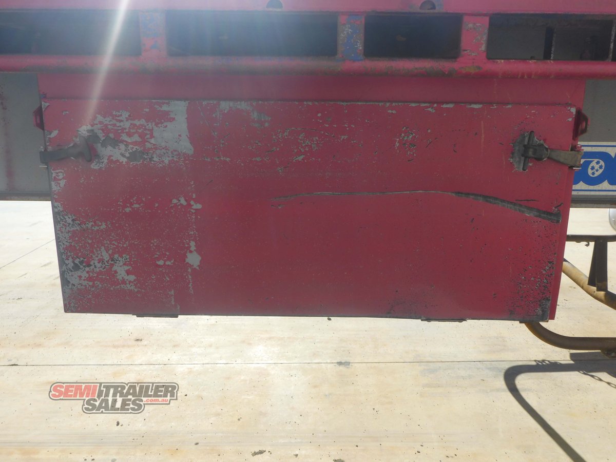 SOUTHERN CROSS FLAT TOP TRAILER