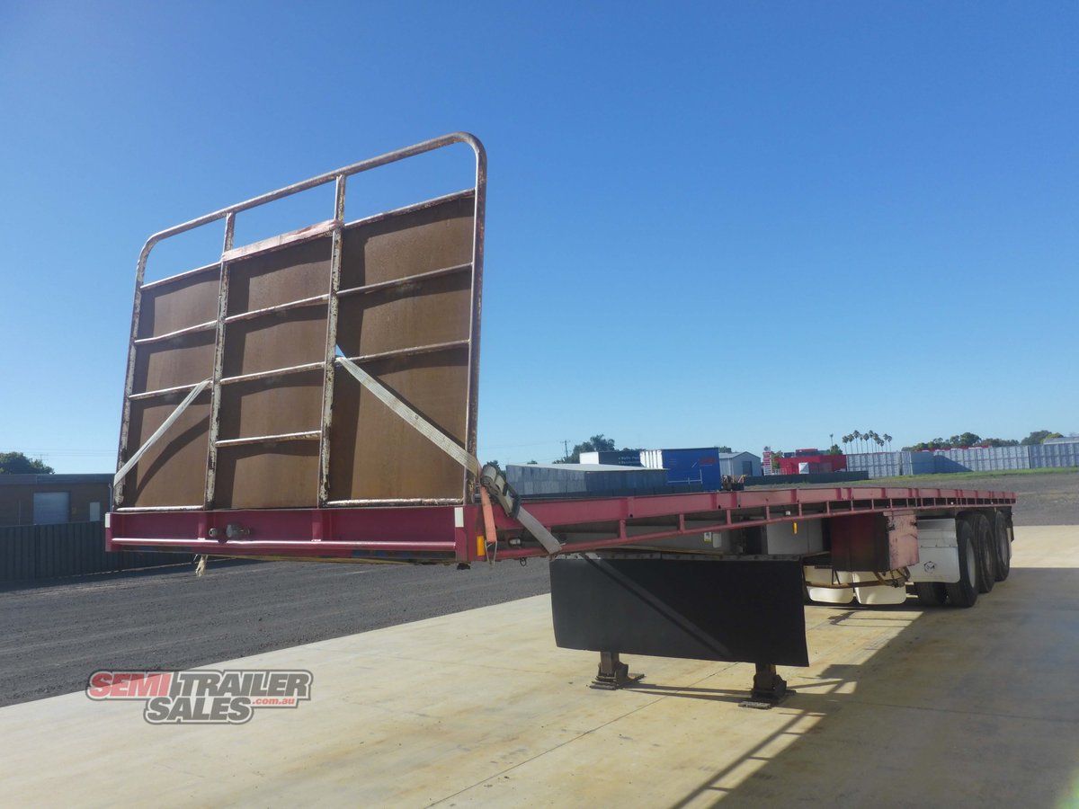 SOUTHERN CROSS FLAT TOP TRAILER