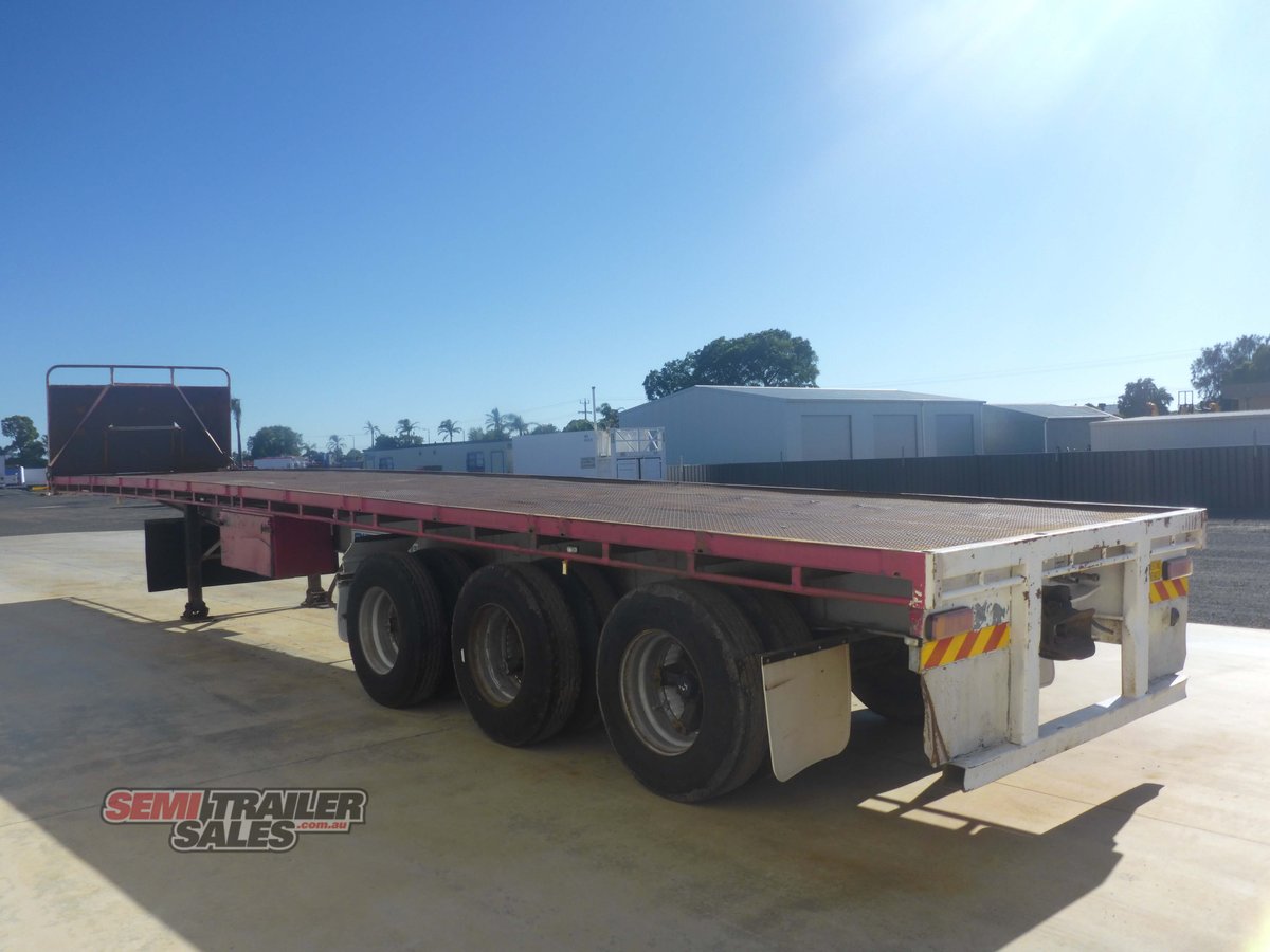 SOUTHERN CROSS FLAT TOP TRAILER
