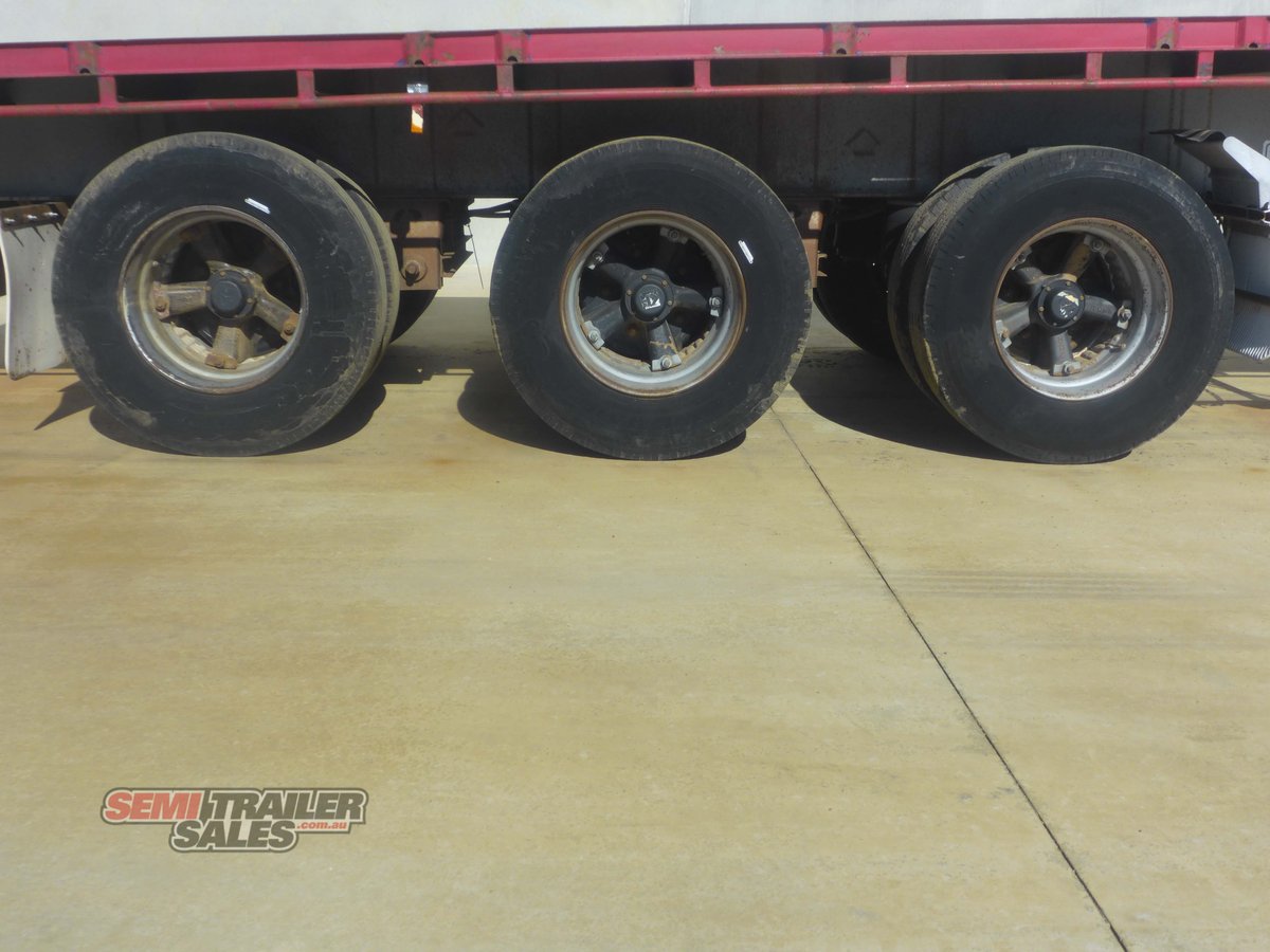 SOUTHERN CROSS FLAT TOP TRAILER