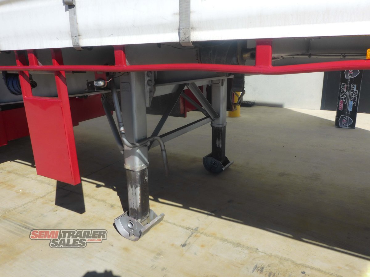 BARKER CURTAINSIDER TRAILER