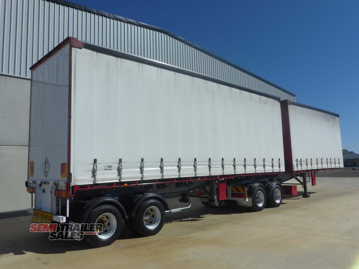 BARKER CURTAINSIDER TRAILER