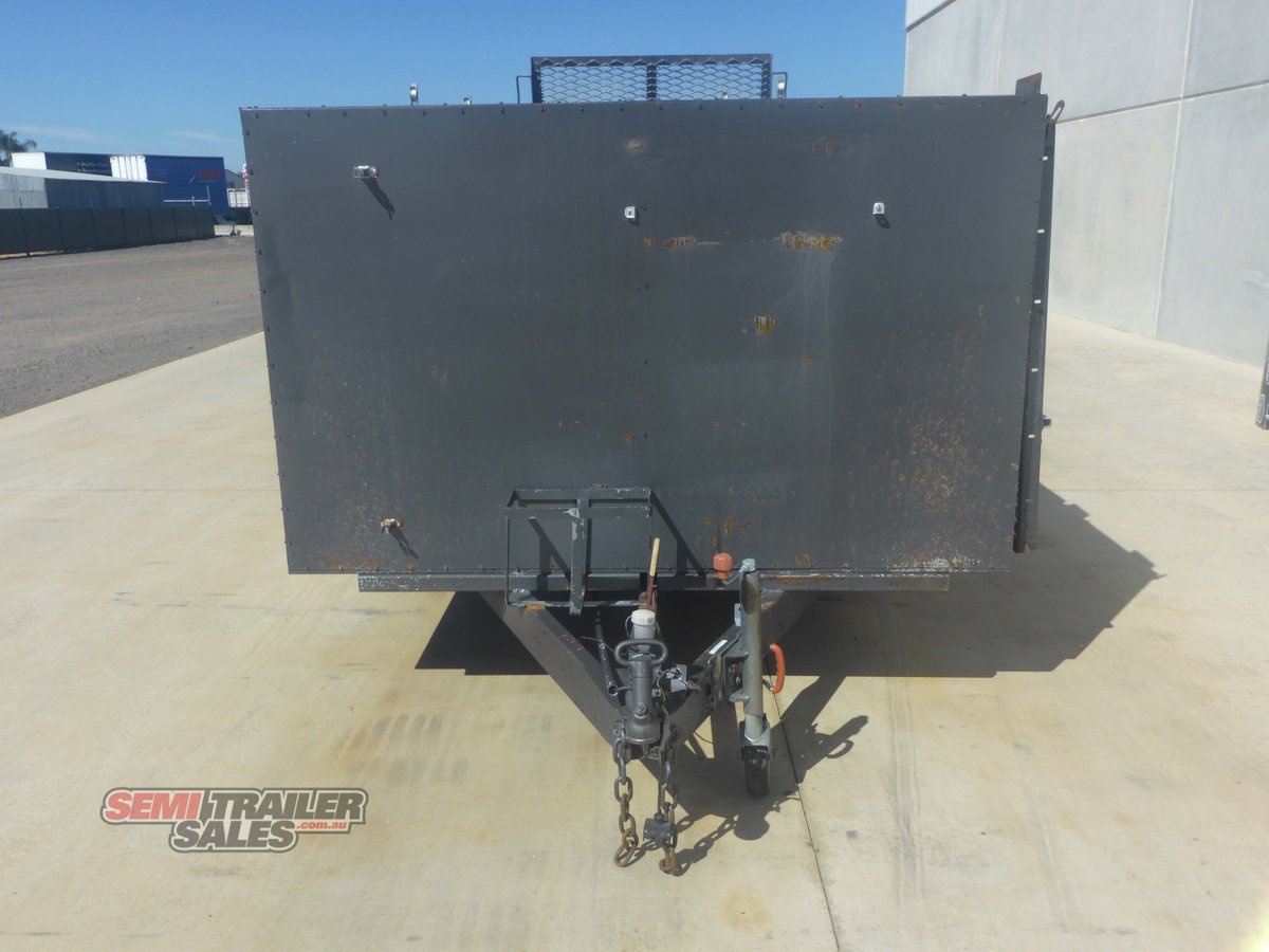 LIVING LANDSCAPE 8 X 6 BOX TANDEM TRAILER WITH RAMPS