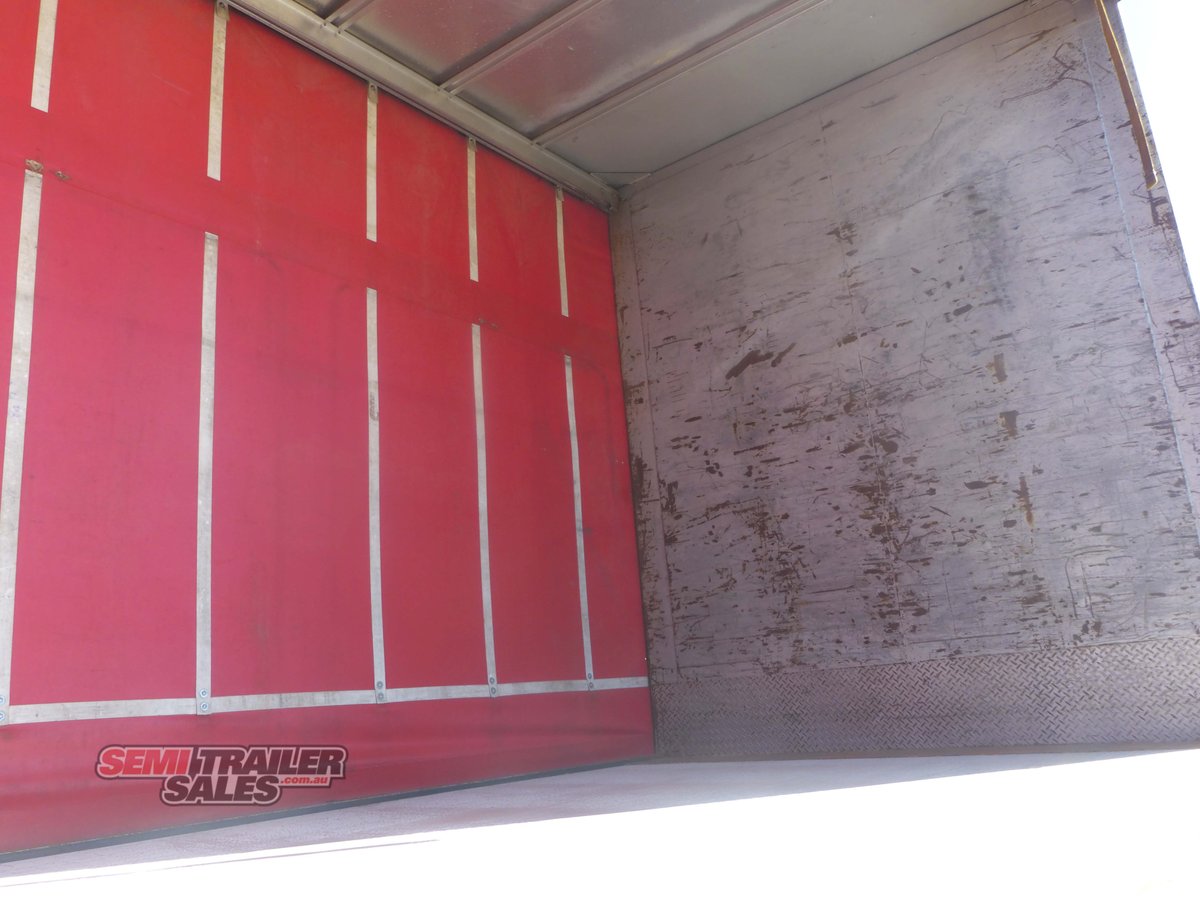 KRUEGER CURTAINSIDER TRAILER
