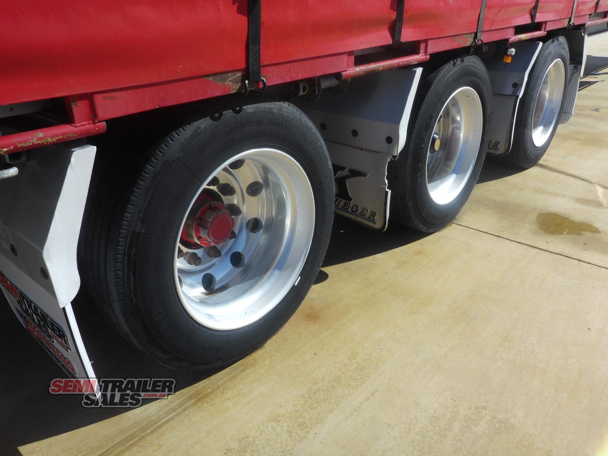KRUEGER CURTAINSIDER TRAILER