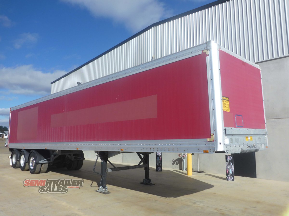 MAXITRANS PANTECH TRAILER
