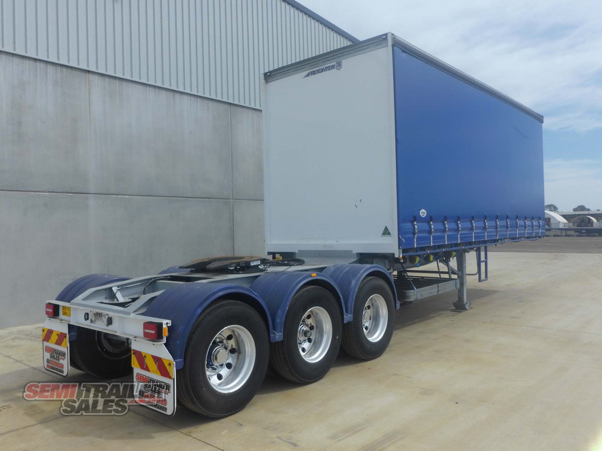 MAXITRANS CURTAINSIDER TRAILER