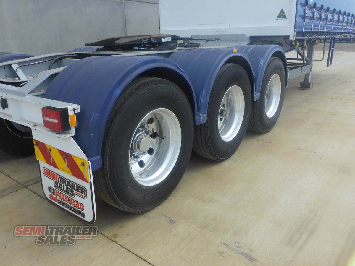 MAXITRANS CURTAINSIDER TRAILER