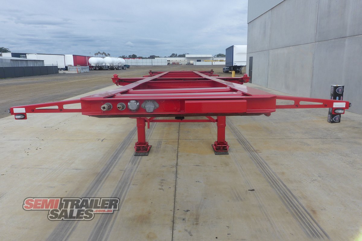 BARKER SKEL TRAILER