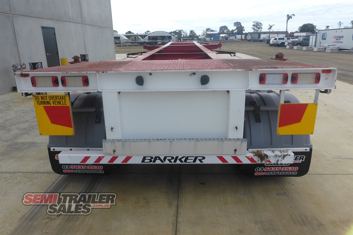 BARKER SKEL TRAILER