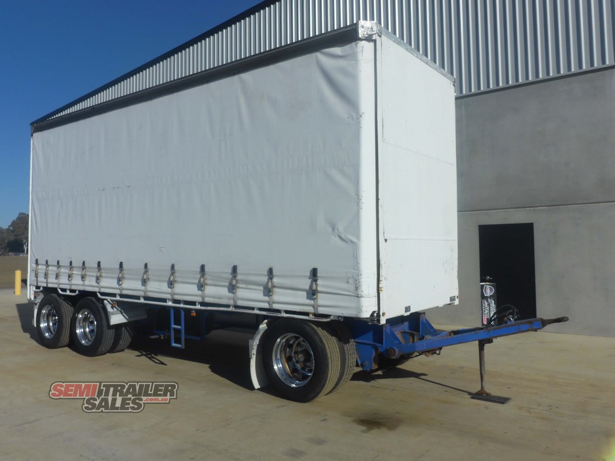 VAWDREY CURTAINSIDER TRAILER