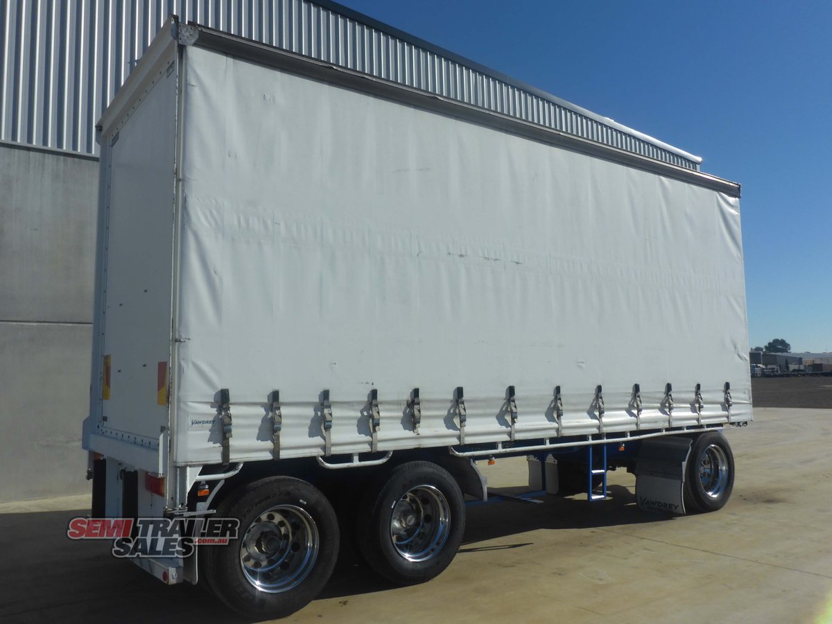 VAWDREY CURTAINSIDER TRAILER