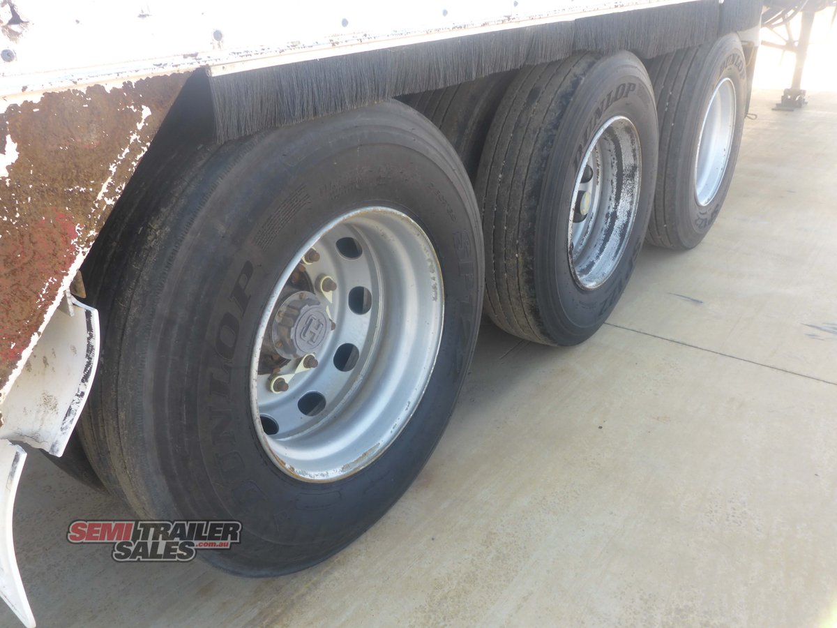 BOOMER WALKING FLOOR TRAILER