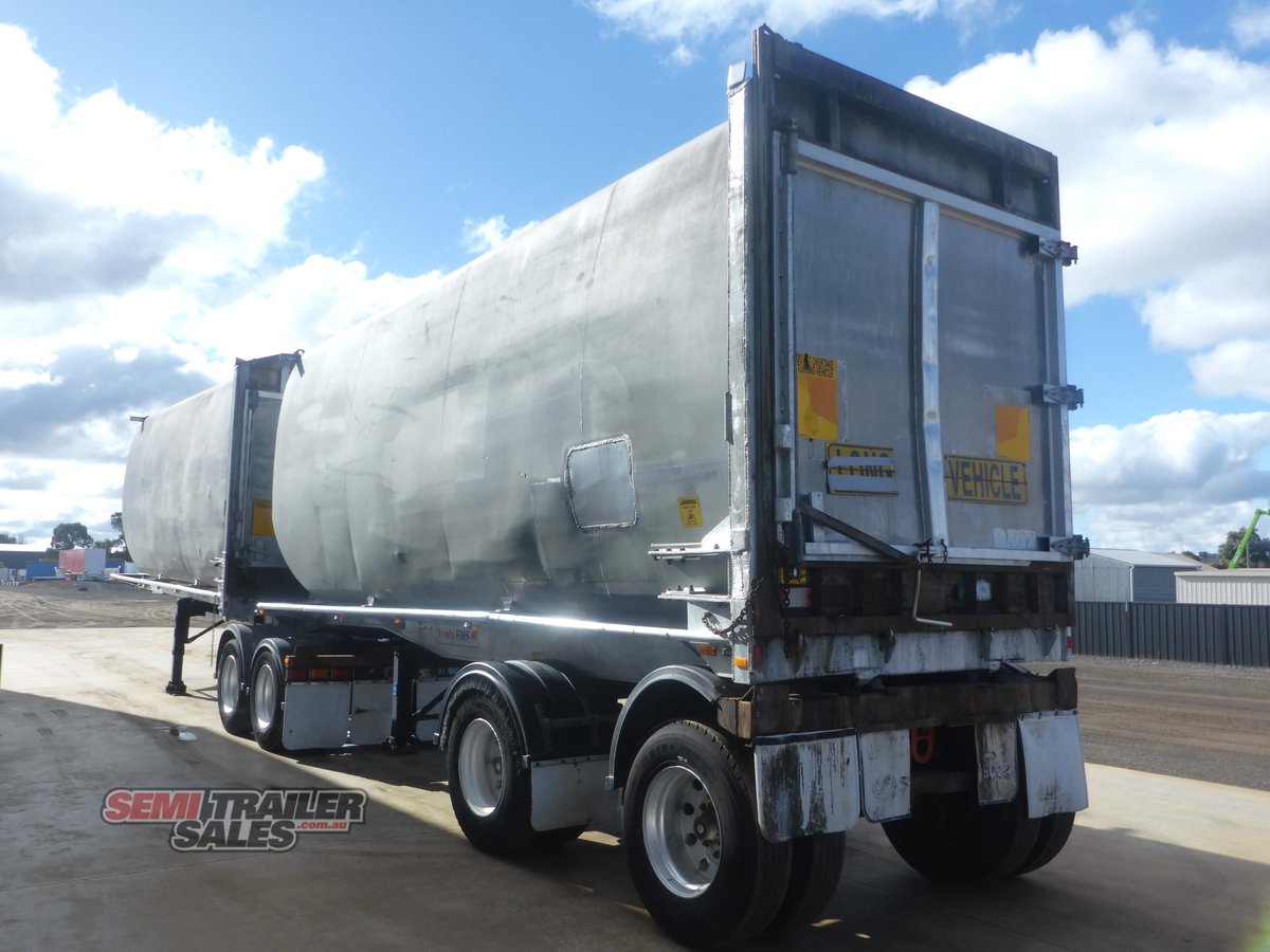 LUSTY TIPPER TRAILER
