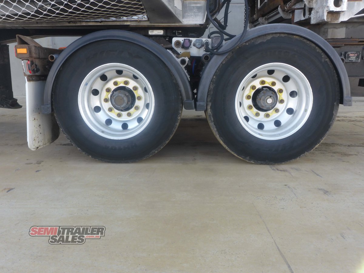 LUSTY TIPPER TRAILER