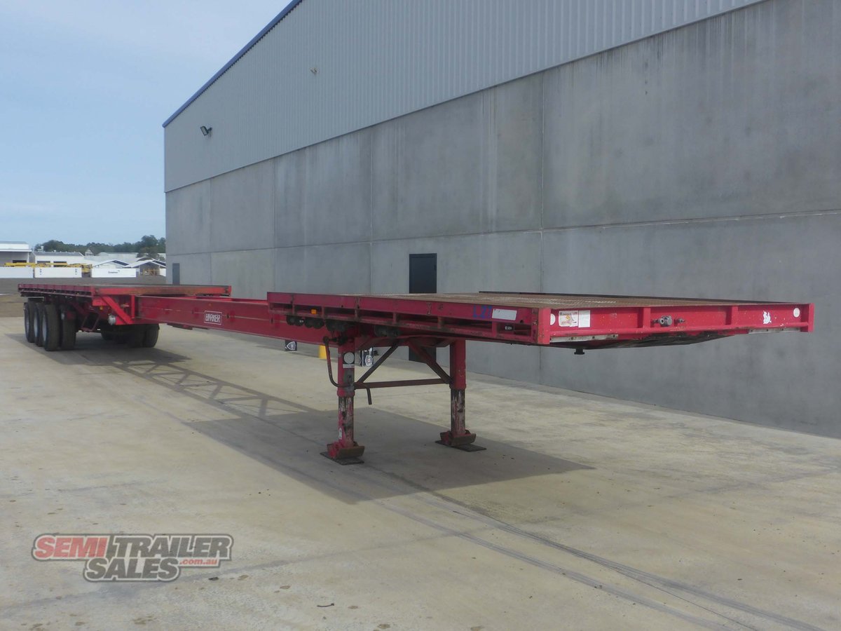 BARKER FLAT TOP TRAILER