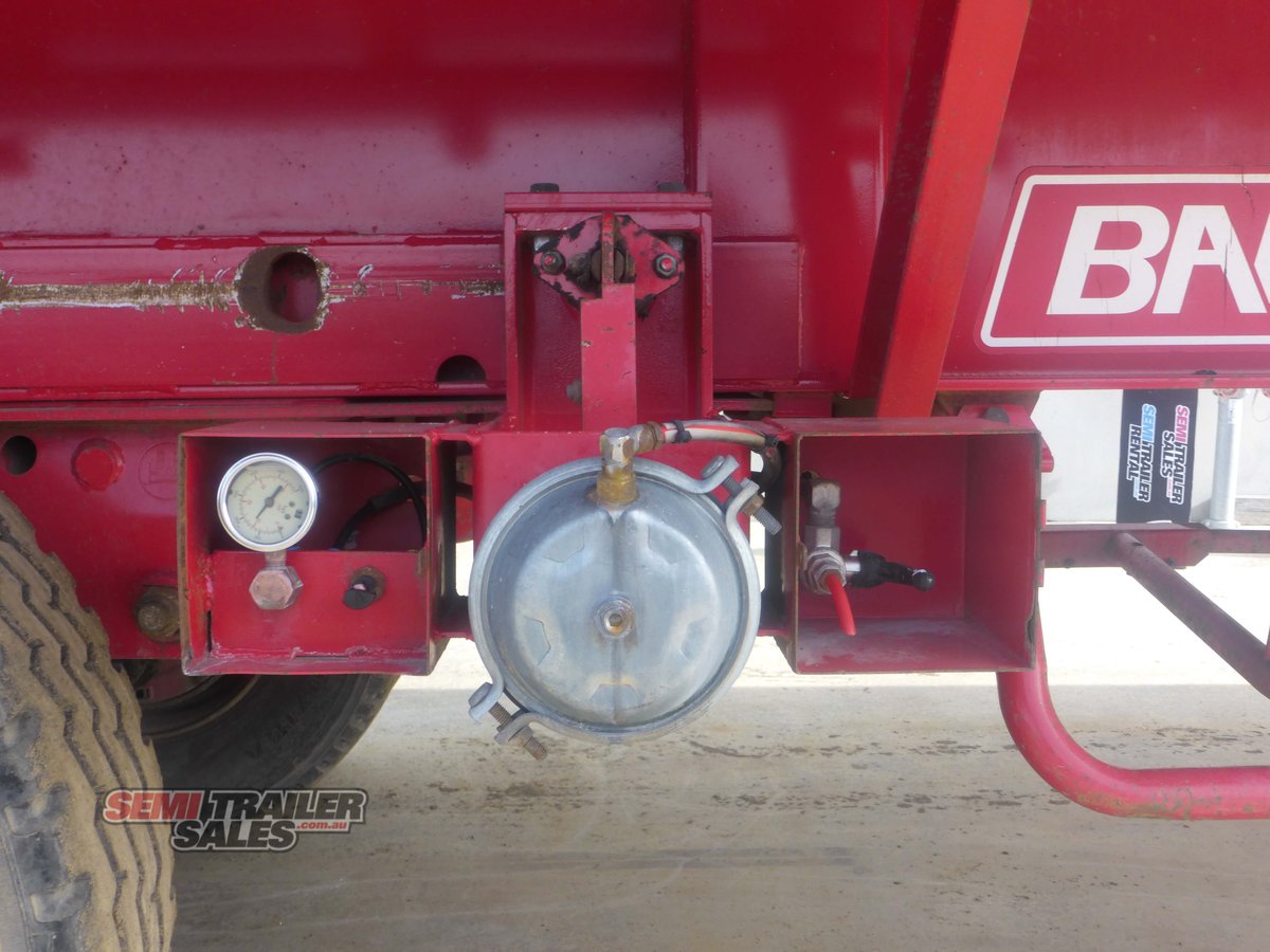 BARKER FLAT TOP TRAILER