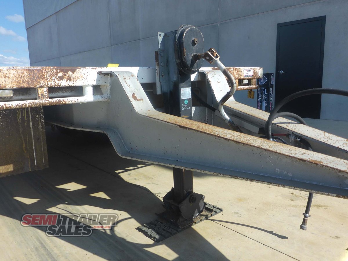 KRUEGER FLAT TOP TRAILER