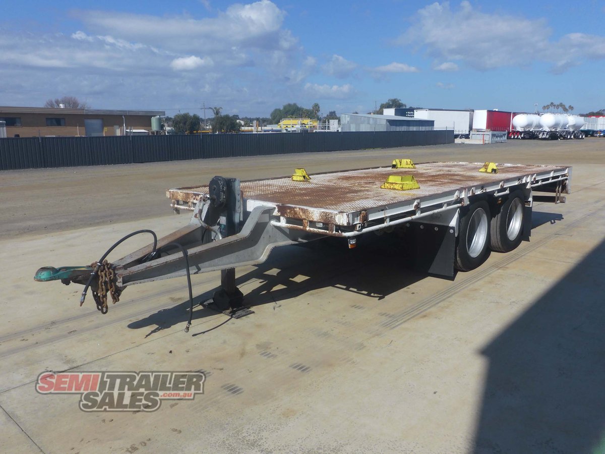KRUEGER FLAT TOP TRAILER